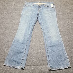 Old Navy Womens Jeans Size 12S The Diva Light Blue Wash Bootcut